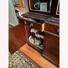 China cabinet/Curio Cabinet - AptDeco