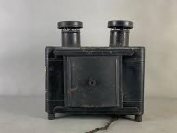 Sold at Auction: Antique Keystone Model No. 421 Magic Lantern
