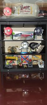 Vintage case I'm working on : r/Fishing_Gear