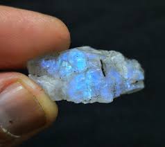 100% Natural Beautiful Rainbow Moonstone Raw 42.50 Crt ...