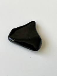 Need help to ID some tumbled stones : r/whatsthisrock