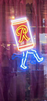 The wild Rainer beer can neon : r/HelpMeFind