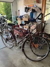 Schwinn Vintage World Tourist Maroon 10 Speed Bike