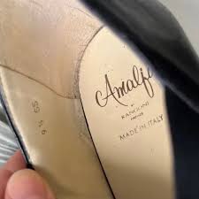 Amalfi by Rangoni Black Denver Leather Cut-Out Wedge Sandals 9.5