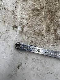 Matco Tools USA 1/4" x 5/16" Flat 12 Point Ratcheting Wrench ...
