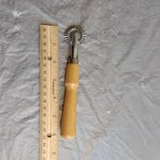 6 1/4" Vintage Crimper With Wood Handle - Etsy