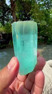 Aquamarine from Pakistan - YouTube