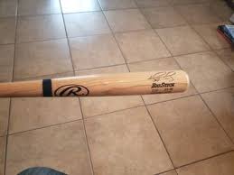 David Ortiz autographed bat for Sale in Jurupa Valley, CA - OfferUp