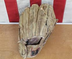 Vintage 1960s Rawlings Leather Baseball Glove 'Heart of the ...