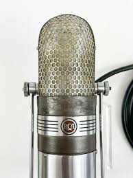 Sold at Auction: RCA 77-D Multi-pattern Ribbon Microphone