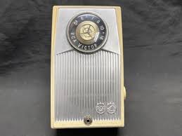 RCA VICTOR Transistor Radio DELUXE ALL Antique Sound Output ...