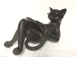 dekowonderland Decorative Figure Cat Cat Glasses Book Reading Mat Gift Decoration 14 x 7.5 cm : Amazon.nl: Home & Kitchen