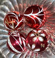 4 Vintage Painted Ornaments, Plastic Painted Ornament Balls ...
