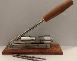 Vintage 1950s Reed's Rocket Nut Cracker Made in Little Rock AR Walnut Base - Etsy