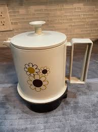 Vintage Regal Poly Hot-Pot 5 Cup Automatic Insta Hot Daisies ...