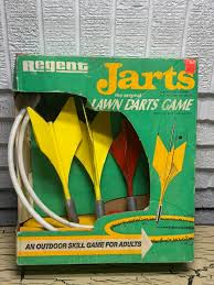 Neat set in original box. Missing a hoop and the red ones ...