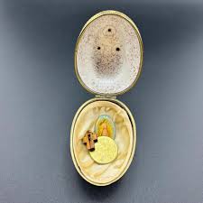 Rare Vintage Evans White Enamel Egg Ring or Jewelry Box - Footed W/ Brass Ornate Cross & Edging - Includes Tiny Trinkets - Unique Gifts - Etsy