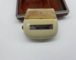 Vintage Remington 60 Razor a Remington Brand Product, Remington 60 Electric Bakelite Razor, 1950s Remington 60 Electric Razor, Vintage Razor - Etsy