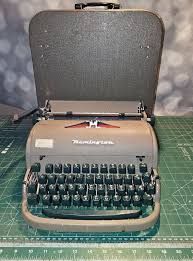 Vintage 1951 Remington Portable Typewriter, SN AT2101325 | eBay