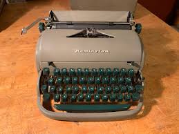 Remington 1950's Typewriter - Etsy