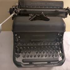 1940's Remington Rand Typewriter Made in Canada - 1940's Remington Rand Portable Manual Typewriter - Antique Typewriter - Vintage Typewriter - Etsy Canada