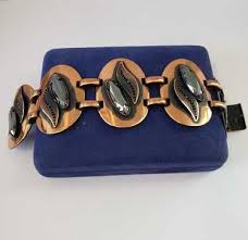 Signed lucia faceted leopard - Gem