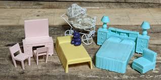 8 Piece Hard Plastic Assorted Dollhouse bedroom Furniture ...