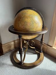 Vintage Butler Illuminated World Globe w/Rolling Wooden ...
