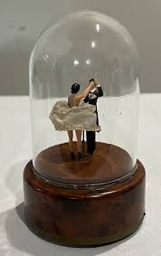 VINTAGE REUGE DANCING COUPLE BALLERINA MUSIC ...