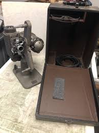 Vintage Revere EIGHT Model 85 Movie Film Projector W/ Case ...