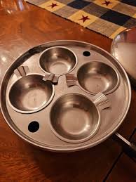 Pre-68 Vintage REVERE WARE 8" Fry Pan w/ 4-Cup Egg Poacher ...