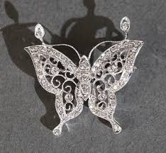 Lot - 18-Karat White-Gold and Diamond Butterfly Pendant 3.6 ...