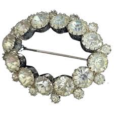Stunning Oval Rhinestone Brooch. For Sale at Ruby Lane
