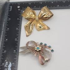 Vintage Brooch Lot of 2 Bow Rhinestones Has Metal Tone Wear | eBay