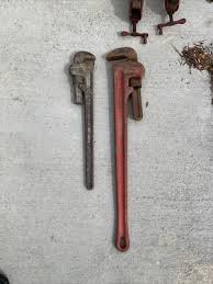 Lot of 2 RIGID HEAVY DUTY PIPE WRENCHES 24” INCH & 36” INCH ...
