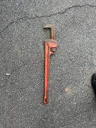 RIDGID Heavy-Duty Straight Pipe Wrench, 24-inch, FREE ...