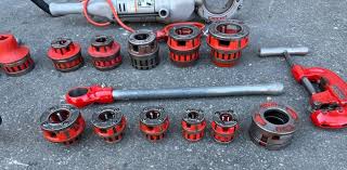 RIDGID 700 PIPE THREADER 1/2"-2" POWER DRIVE & 00-R W/ OILER ...