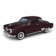 1950 Studebaker Champion Starlight 1:18-Scale Diecast Car ...