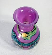 Vaso "Eldorado", design di Samuel Herman per Val Saint ...