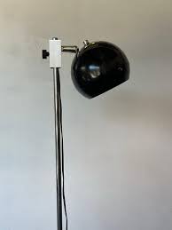 Robert Sonneman Style Adjustable Height Chrome Eyeball Lamp w/ Enamel Shade For Sale at 1stDibs