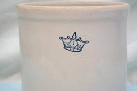 Sold at Auction: 1 GALLON BLUE CROWN ROBINSON RANSBOTTOM CROCK