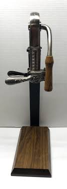 Roger Champion Model 1897 Countertop Wine Bottle Corkscrew ...