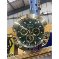 A GERALD BROOM (BORN 1944 AND A MEMBER OF THE GUILD OF RAILWAY ARTISTS) GILT FRAMED OIL ON BOARD OF