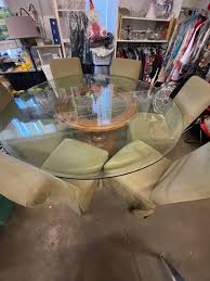Giant Glass Dinning Table With Six Chairs