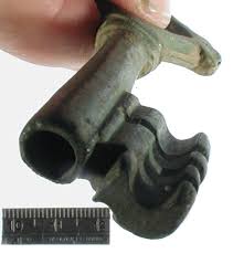 File:242 14th Century Key e (FindID 101344).jpg - Wikimedia Commons