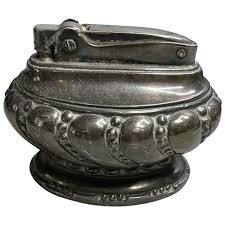 Ronson Crown Table Lighter Silver Plated MCM. 1940-50. For Sale at Ruby Lane