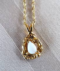 WOMEN'S GOLD NUGGET WITH TEAR DROP WHITE STONE CHAIN ...
