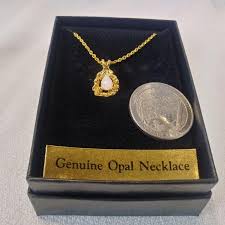 Ronte' of Beverly Hills Opal Necklace | EstateSales.org