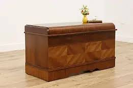 Art Deco Vintage Waterfall Blanket Cedar Chest or Trunk Roos