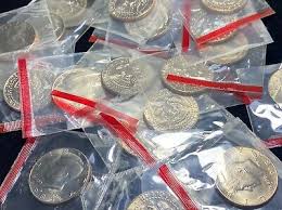 20) 1985 P (20) 1985 D US MINT SEALED UNCIRCULATED CLAD KENNEDY HALF DOLLARS | eBay